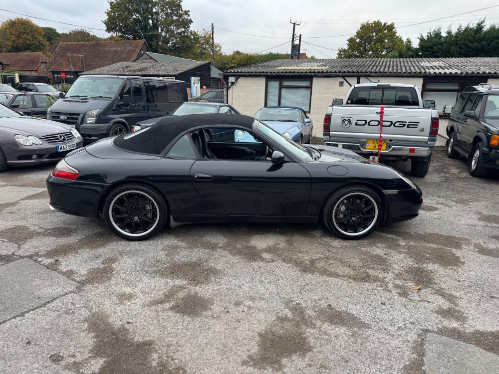 Porsche 911 photograph 13