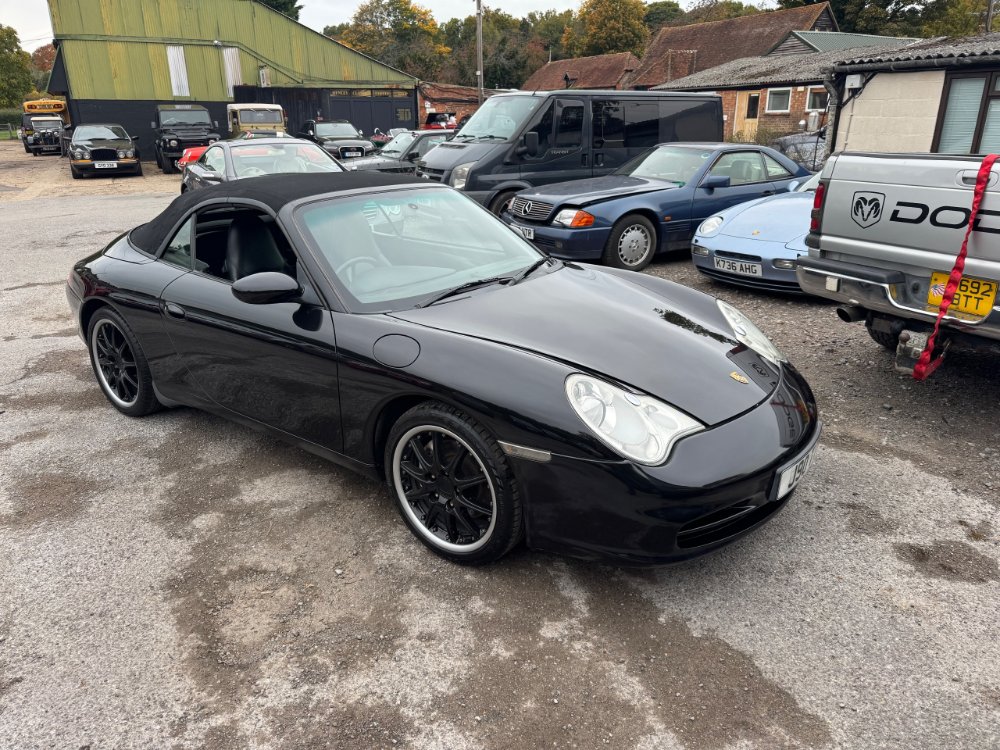 Porsche 911 photograph 14
