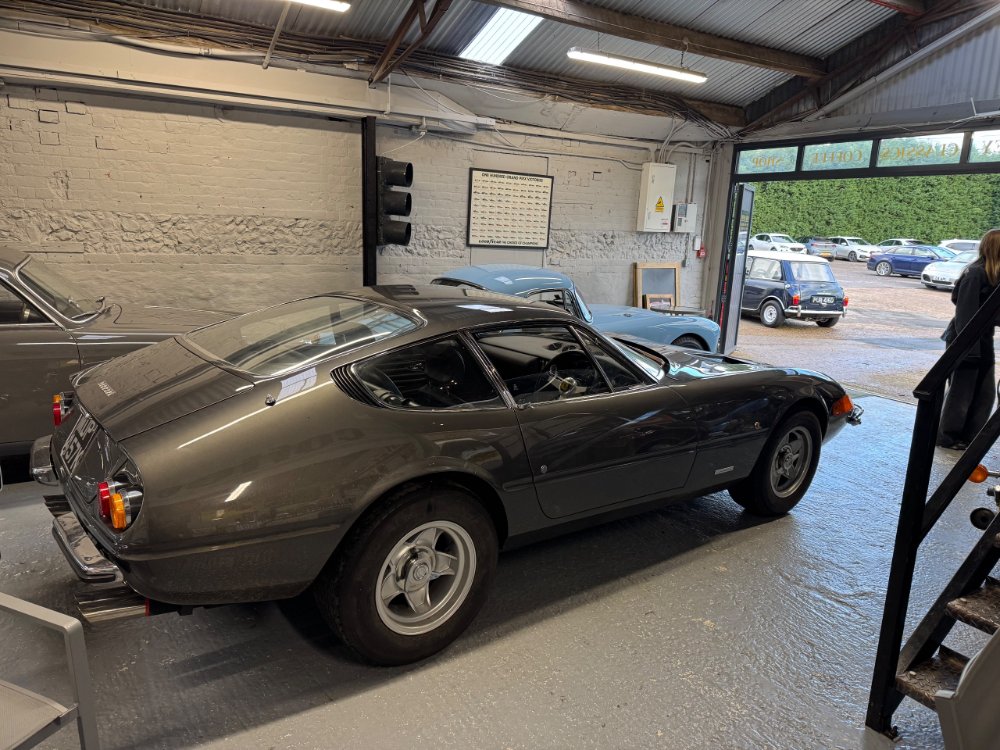 Ferrari Daytona photograph 12