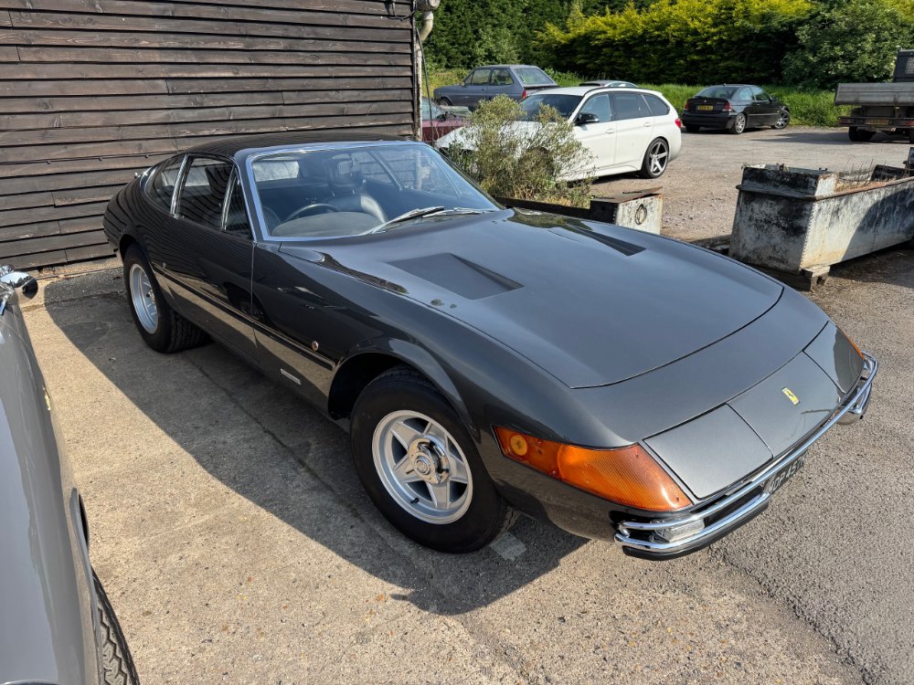 Ferrari Daytona photograph 7