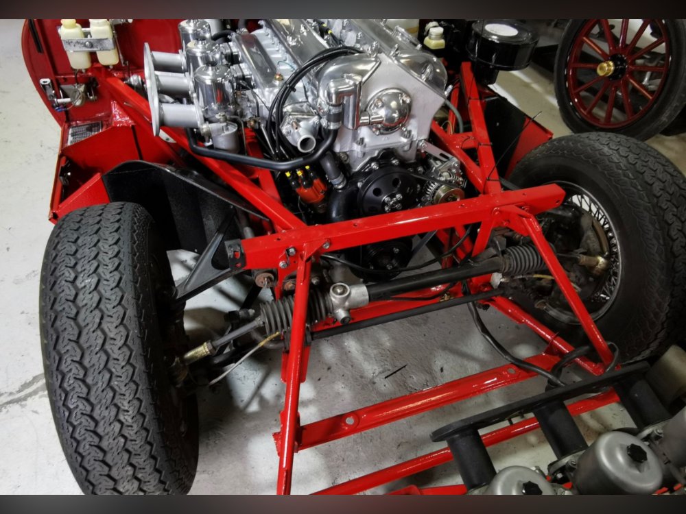 Jaguar E-Type photograph 5
