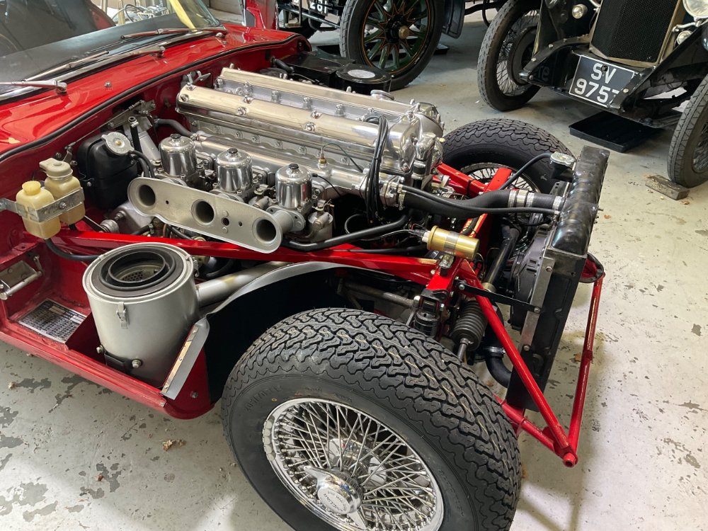 Jaguar E-Type photograph 6